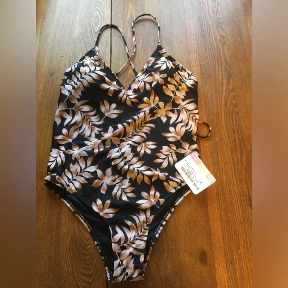 Bathing suit one piece - Picture 1 of 3